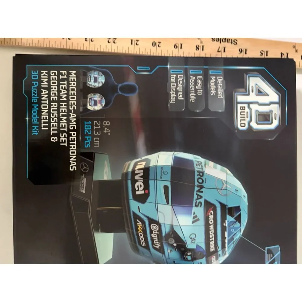 4D Build, Mercedes-AMG F1 Helmet Set 3D Puzzle Model Kit with Stands, Russell &
